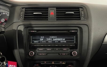 Volkswagen Jetta VI, 2011 год, 922 000 рублей, 17 фотография