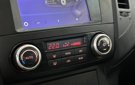 Mitsubishi Pajero IV, 2014 год, 2 075 000 рублей, 15 фотография
