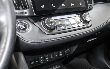 Toyota RAV4, 2013 год, 1 850 000 рублей, 21 фотография