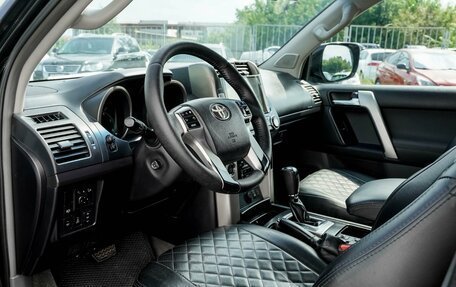 Toyota Land Cruiser Prado 150 рестайлинг 2, 2011 год, 2 400 000 рублей, 24 фотография