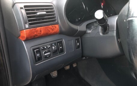 Toyota Avensis III рестайлинг, 2005 год, 630 000 рублей, 24 фотография