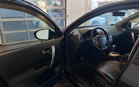 Nissan Qashqai, 2010 год, 835 000 рублей, 21 фотография
