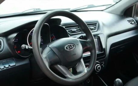 KIA Rio III рестайлинг, 2011 год, 590 000 рублей, 10 фотография