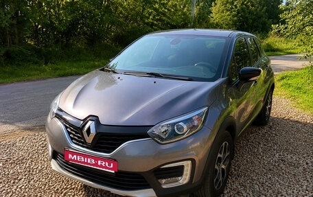 Renault Kaptur I рестайлинг, 2019 год, 1 320 000 рублей, 2 фотография
