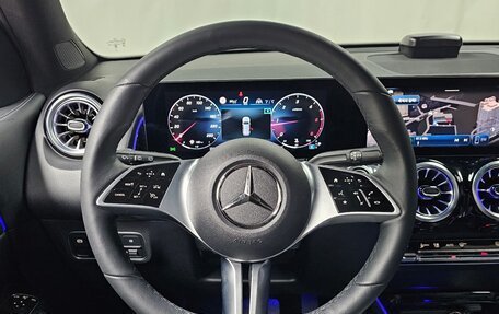 Mercedes-Benz GLB, 2023 год, 3 988 000 рублей, 15 фотография