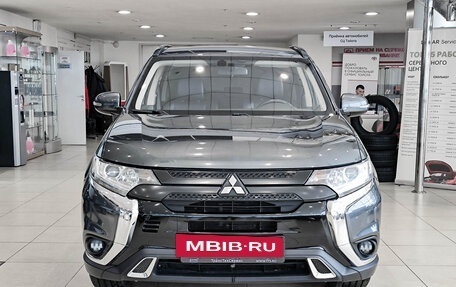 Mitsubishi Outlander III рестайлинг 3, 2022 год, 2 712 000 рублей, 6 фотография