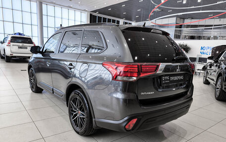 Mitsubishi Outlander III рестайлинг 3, 2022 год, 2 712 000 рублей, 11 фотография