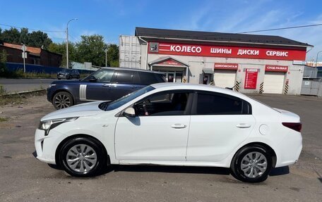 KIA Rio IV, 2020 год, 820 000 рублей, 3 фотография