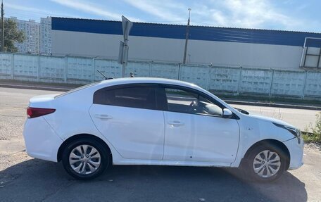 KIA Rio IV, 2020 год, 820 000 рублей, 2 фотография