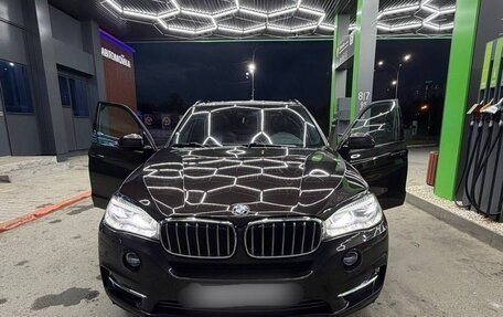 BMW X5, 2017 год, 3 200 000 рублей, 3 фотография