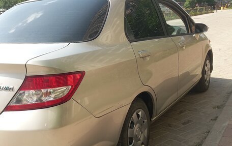 Honda Fit Aria, 2002 год, 310 000 рублей, 25 фотография
