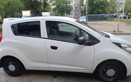 Chevrolet Spark III, 2013 год, 680 000 рублей, 2 фотография