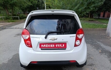 Chevrolet Spark III, 2013 год, 680 000 рублей, 4 фотография