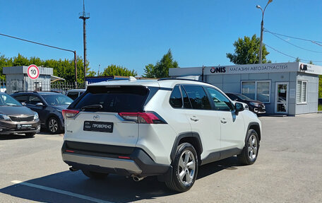 Toyota RAV4, 2021 год, 4 050 000 рублей, 9 фотография