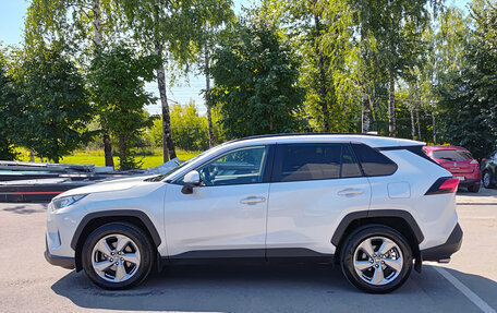 Toyota RAV4, 2021 год, 4 050 000 рублей, 12 фотография