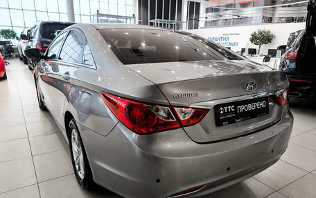 Hyundai Sonata VI, 2010 год, 850 000 рублей, 11 фотография