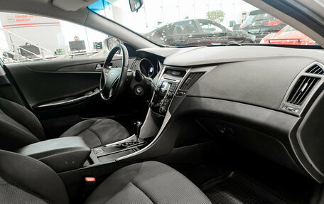 Hyundai Sonata VI, 2010 год, 850 000 рублей, 15 фотография