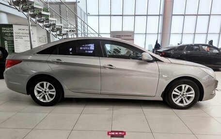 Hyundai Sonata VI, 2010 год, 850 000 рублей, 8 фотография