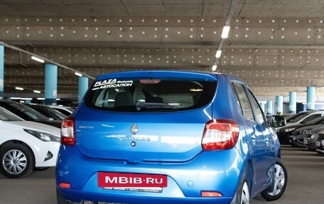 Renault Sandero II рестайлинг, 2015 год, 869 000 рублей, 3 фотография
