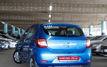 Renault Sandero II рестайлинг, 2015 год, 869 000 рублей, 4 фотография
