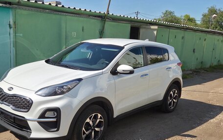 KIA Sportage IV рестайлинг, 2020 год, 2 350 000 рублей, 3 фотография