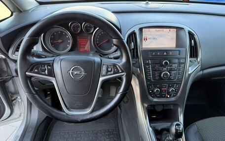 Opel Astra J, 2011 год, 825 000 рублей, 12 фотография