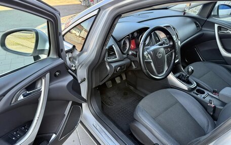 Opel Astra J, 2011 год, 825 000 рублей, 8 фотография