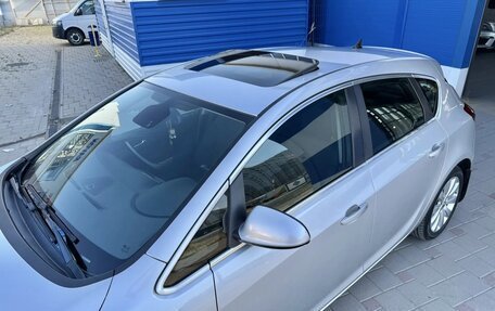 Opel Astra J, 2011 год, 825 000 рублей, 14 фотография