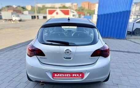 Opel Astra J, 2011 год, 825 000 рублей, 5 фотография