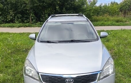 KIA cee'd I рестайлинг, 2010 год, 670 000 рублей, 2 фотография
