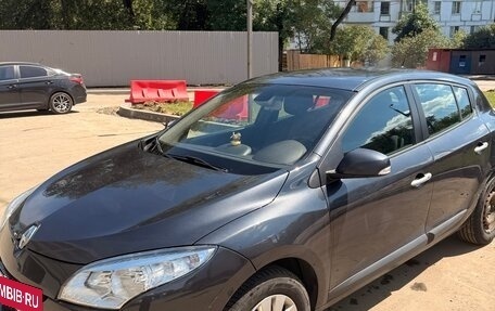 Renault Megane III, 2012 год, 450 000 рублей, 2 фотография