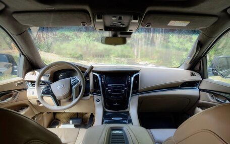 Cadillac Escalade IV, 2017 год, 4 150 000 рублей, 2 фотография