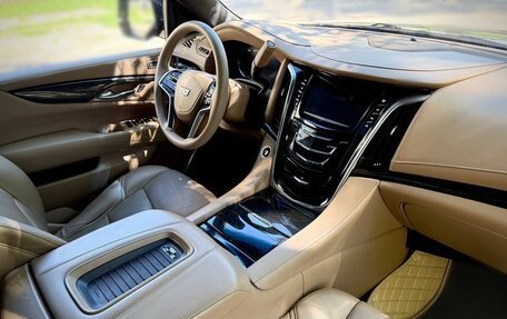 Cadillac Escalade IV, 2017 год, 4 150 000 рублей, 5 фотография