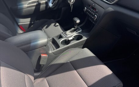 KIA Sportage IV рестайлинг, 2020 год, 2 360 000 рублей, 11 фотография