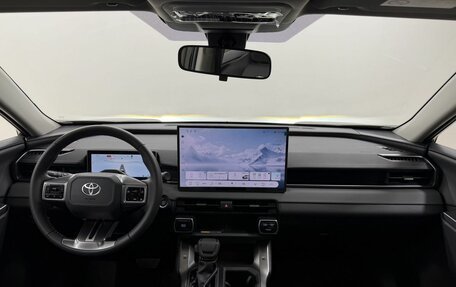 Toyota RAV4, 2026 год, 4 400 000 рублей, 17 фотография