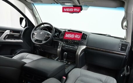 Toyota Land Cruiser 200, 2010 год, 2 849 000 рублей, 7 фотография