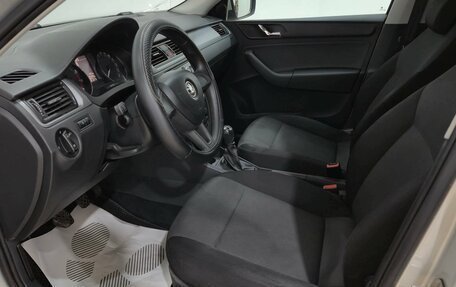Skoda Rapid I, 2016 год, 900 000 рублей, 12 фотография