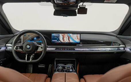 BMW 7 серия, 2025 год, 13 490 000 рублей, 14 фотография