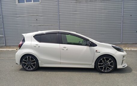 Toyota Aqua I, 2017 год, 1 099 000 рублей, 2 фотография