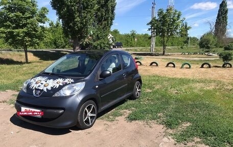 Peugeot 107 I рестайлинг, 2007 год, 350 000 рублей, 2 фотография