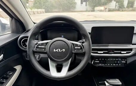 KIA K3, 2023 год, 1 650 000 рублей, 13 фотография