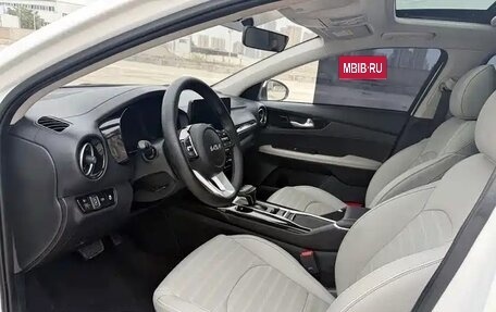 KIA K3, 2023 год, 1 650 000 рублей, 17 фотография