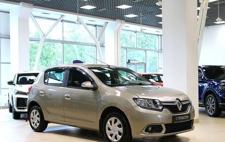 Renault Sandero II рестайлинг, 2016 год, 590 000 рублей, 3 фотография