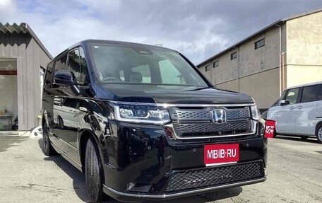Honda Stepwgn, 2023 год, 2 450 000 рублей, 1 фотография