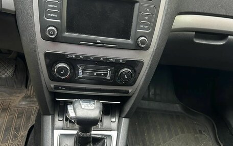 Skoda Octavia, 2011 год, 800 000 рублей, 6 фотография