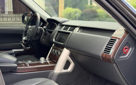 Land Rover Range Rover IV рестайлинг, 2013 год, 3 999 000 рублей, 31 фотография