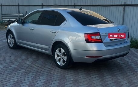 Skoda Octavia, 2018 год, 1 750 000 рублей, 3 фотография