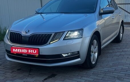 Skoda Octavia, 2018 год, 1 750 000 рублей, 2 фотография