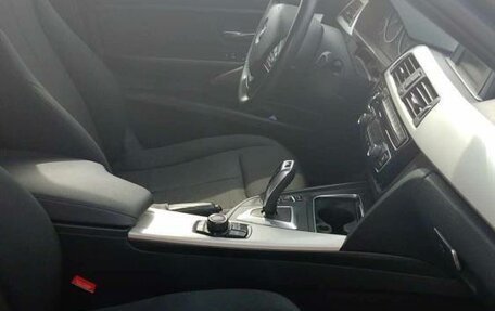 BMW 3 серия, 2018 год, 1 730 000 рублей, 8 фотография