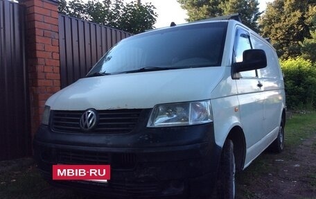 Volkswagen Transporter T5 рестайлинг, 2005 год, 650 000 рублей, 2 фотография